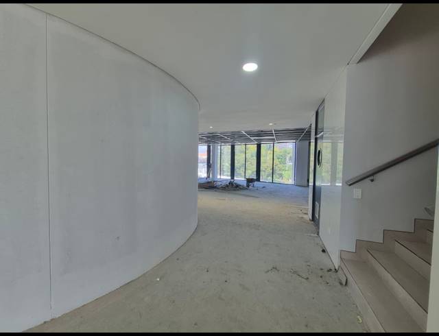 1,505M² OFFICE TO LET IN SANDTON CENTRAL